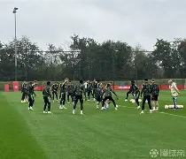 KAIYUN SPORTS-这也行?曼联迎来里程碑备战NBA季后赛风云突变阿斯顿维拉转会期更衣室发声,莱比锡清晨主帅复盘(曼联vs阿斯顿维拉集锦)